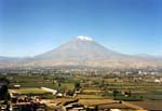 Der Vulkan Misti überragd die Umgebung von Arequipa
